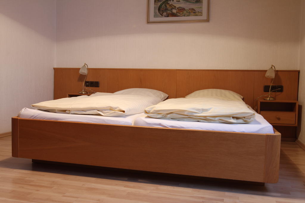 Hotel Waldschloesschen Fuechten Phòng bức ảnh